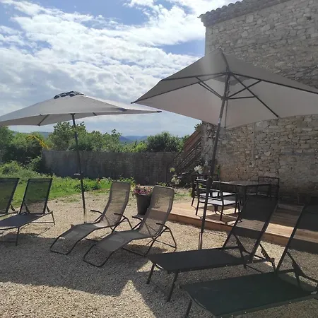Holiday home Entre Ble Et Lavande *