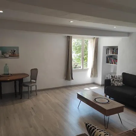 Holiday home Entre Ble Et Lavande *